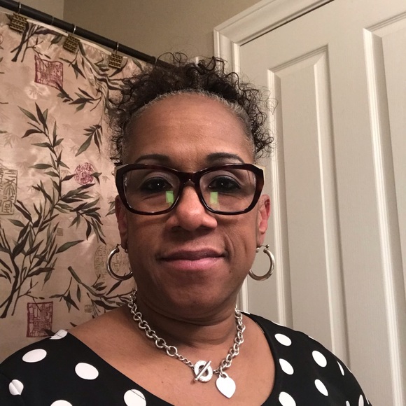 Meet your Posher, Deneen - Picture 4 of 4